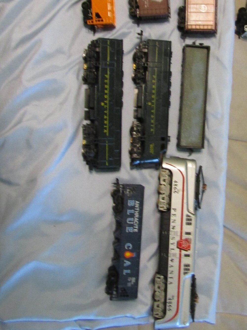 Lot of 8 HO Train Cars PENNSYLVANIA LINE Bethlehem Steel Coal Cars 2 Engines +